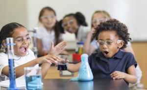 Belajar Sains Menjadi Lebih Menyenangkan Untuk Anak