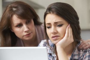 Menghadapi Cyber Bullying